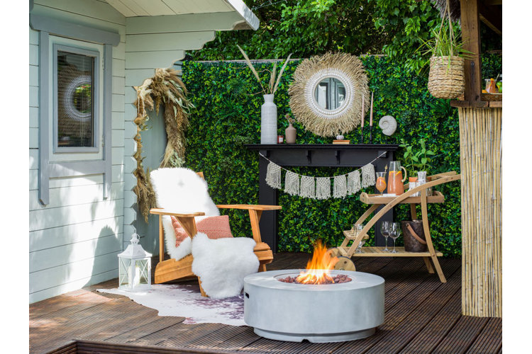 Trans-seasonal, cosy Outdoor bar ideas UK