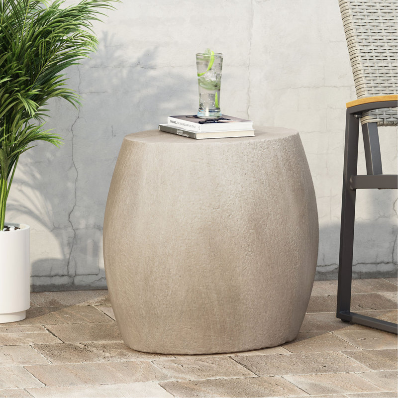Table d'appoint d'extérieur en béton léger