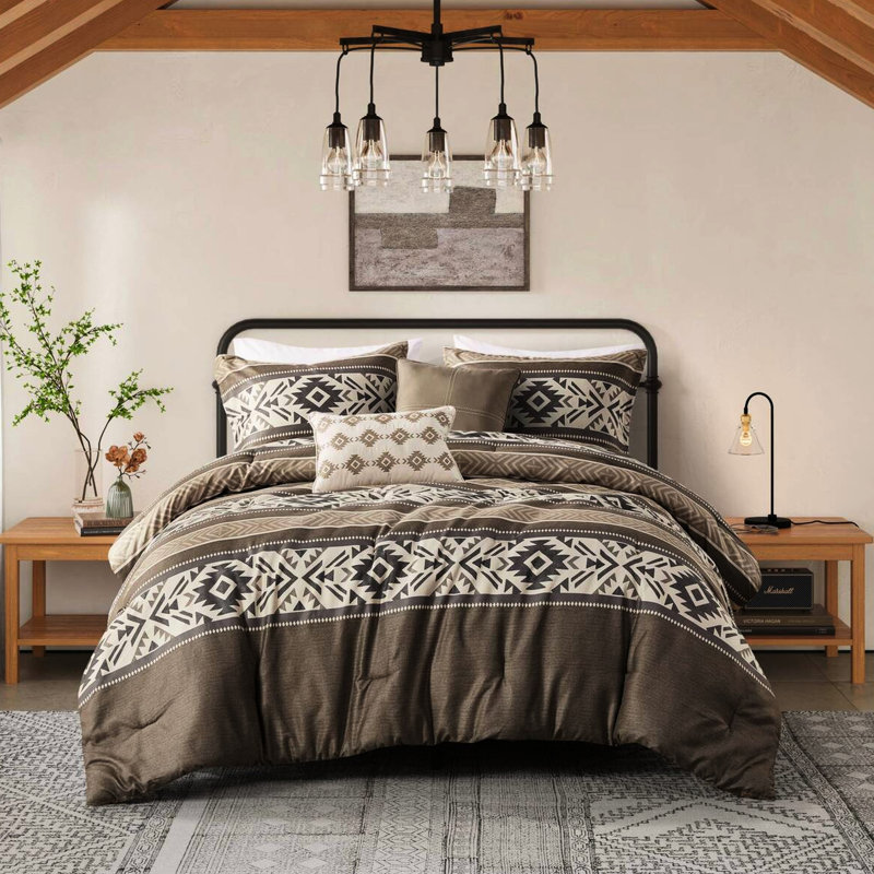 Édredon 5 pièces à rayures et à chevrons avec coussins décoratifs pour lit double / grand. Tissu, rembourrage, oreillers lavables à la machine et à nettoyer, taille double / grand. Microfibre