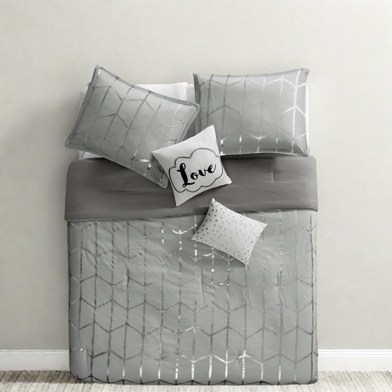 Soft Microfiber Bedding Sets, Metallic Modern Comfort For Home