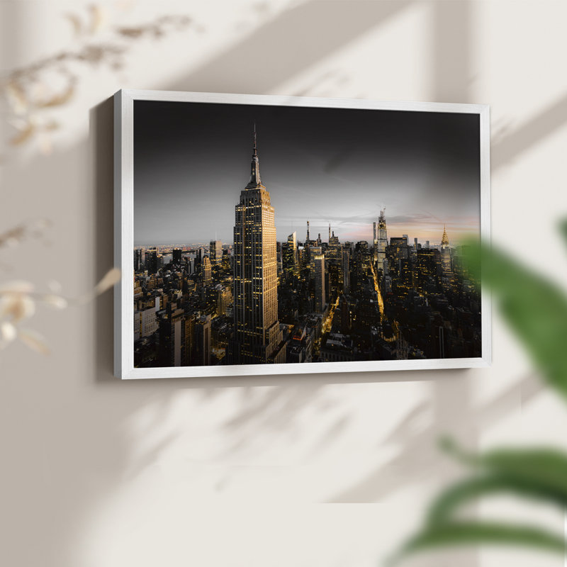 Goodnight NY - Reproduction encadrée - Restickable, H 22 po x l 28 po, Blanc