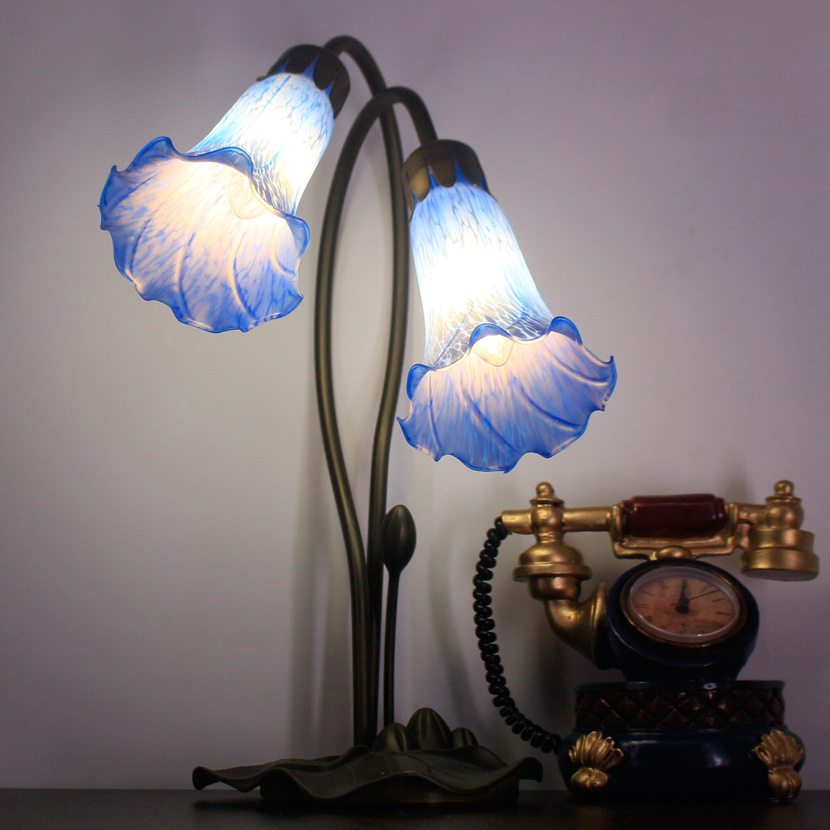 Lily Flowers Tiffany Style Glass Accent Table Lamp blue 1 Light Night Light  with ZJART