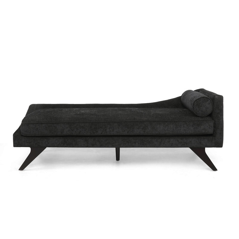 CHAISE LUNGE