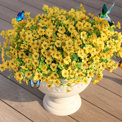 Outdoor Artificial Flower Bundles, UV-Resistant Faux Daisy & Eucalyptus Plants for Planters, Porch & Patio Decor, 16 Pieces