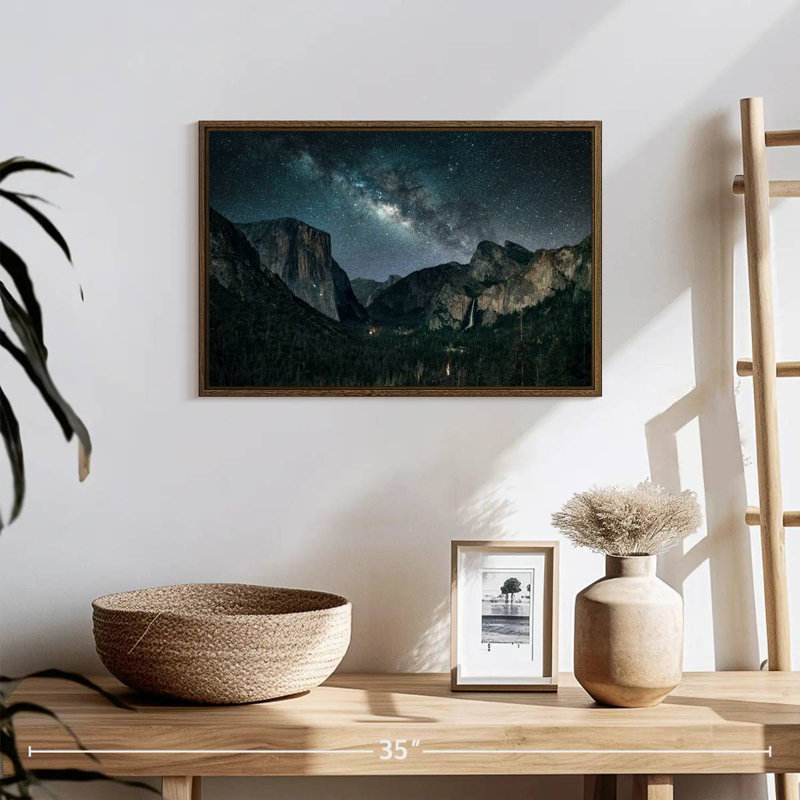 Stargazing At Yosemite, 19 po x 13 po, Cadre flottant noyer