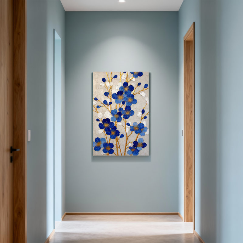 Plantes et fleurs Fleurs bleues avec tiges dorées et accents blancs, H 16 po x l 24 po