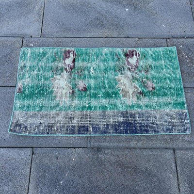 Handcrafted Green Vintage Turkish Rug – Small Wool Anatolian Entry Flooring Accent