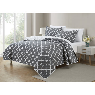 Bibb Home 3-Piece Printed Reversible Quilt Set