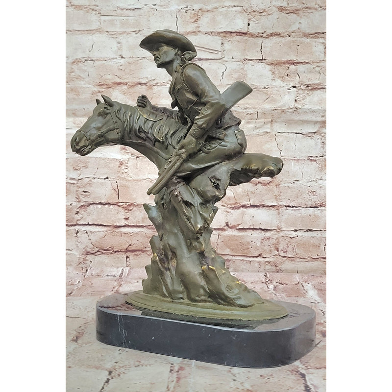Cowboy avec fusil sur cheval, sculpture en bronze - art équestre du Far West
