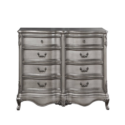 Commode antique à finition platine