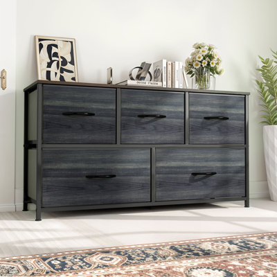 Commode de rangement avec 5 tiroirs de 2 tailles différentes