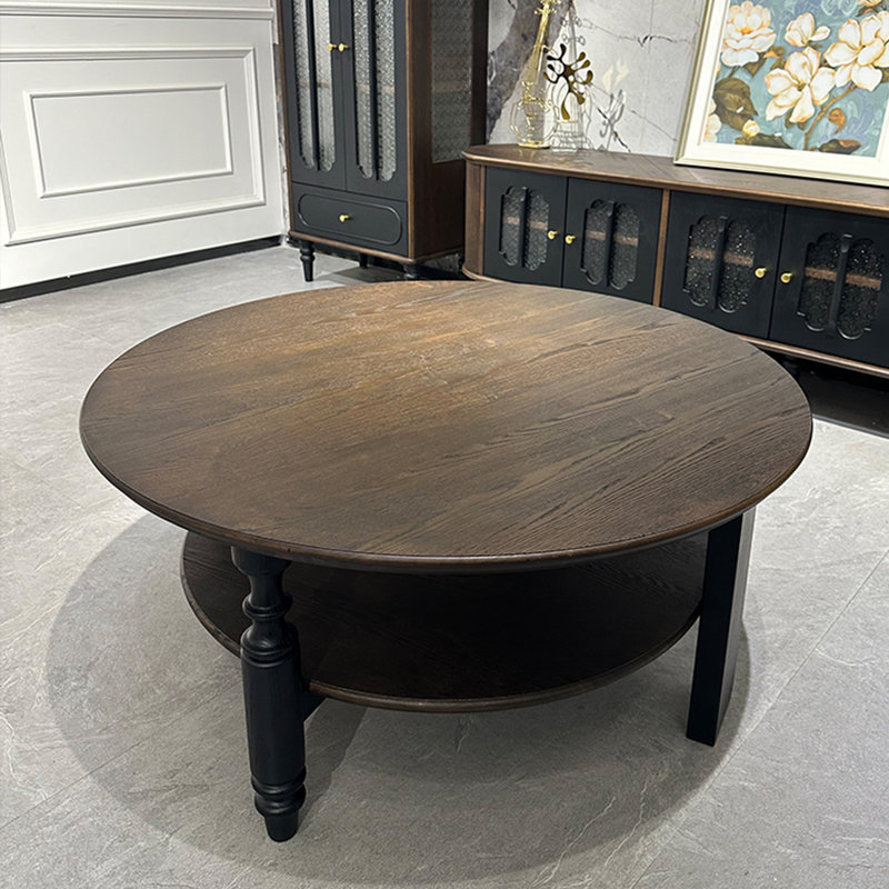 Table basse de style français.