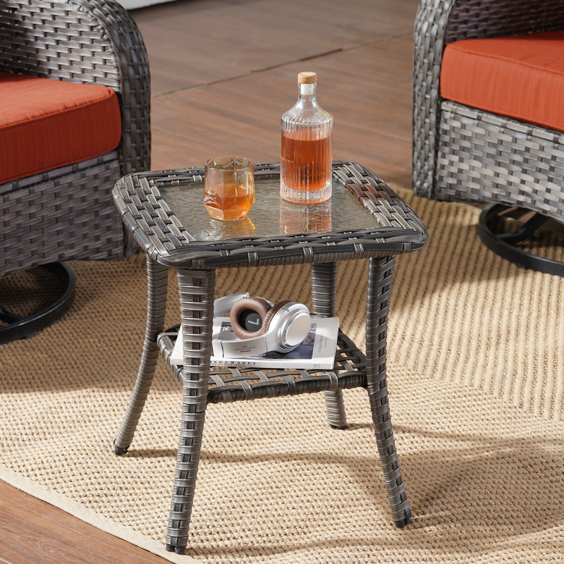 Ensemble de mobilier d'extérieur en osier toutes saisons 7 pièces avec chaises pivotantes, canapé et table basse illuminée