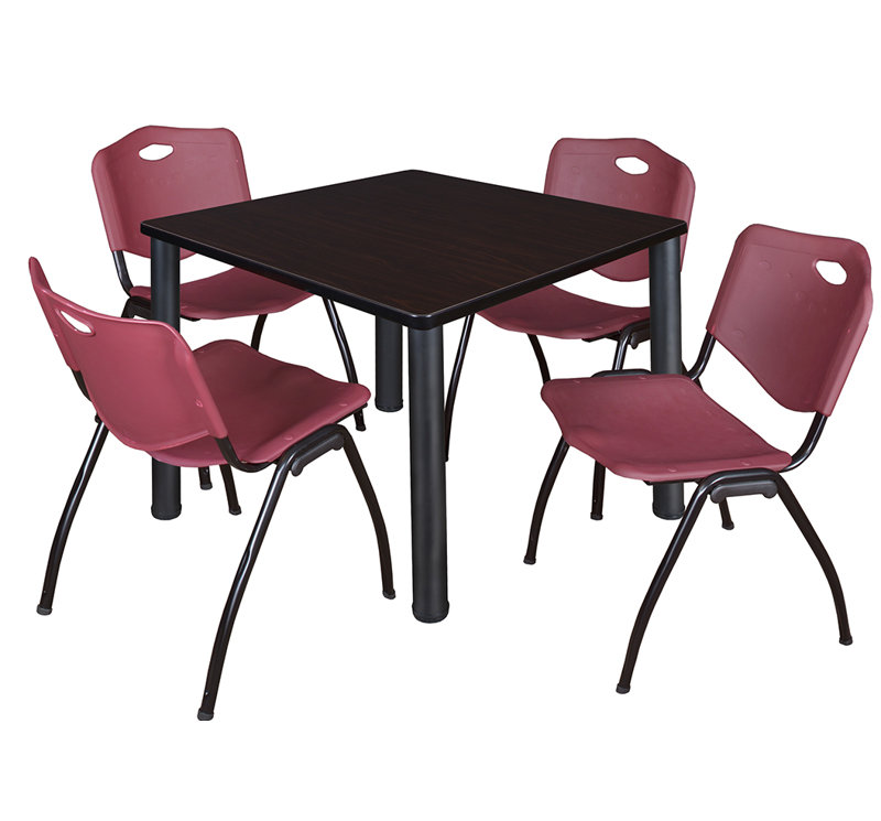 Plateau de table Kee Square, 4 chaises empilables, H 30 po x l 29 po x P 29 po, Noir, Érable
