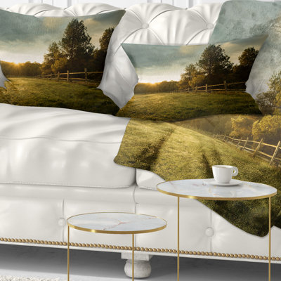 Coussin lombaire imprimé "Lever du soleil à la ferme"