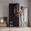 Armoire autoportante à deux portes Alpine avec trois tiroirs, espace pour chaussures ouvert et tringle-241676415