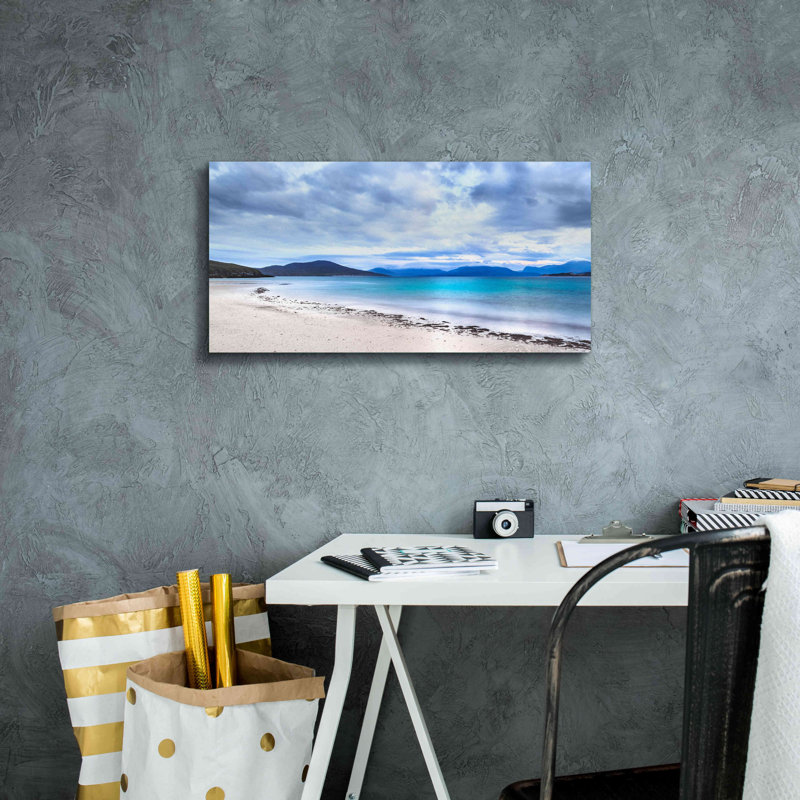 Colombe «Taransay bleu sarcelle» par Lynne Douglas, H 12 po x l 24 po x P 0,75 po
