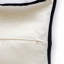 Housse de coussin lombaire brodée