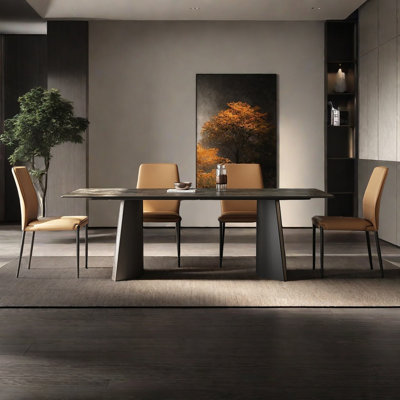 Petite table et chaises sophistiquées