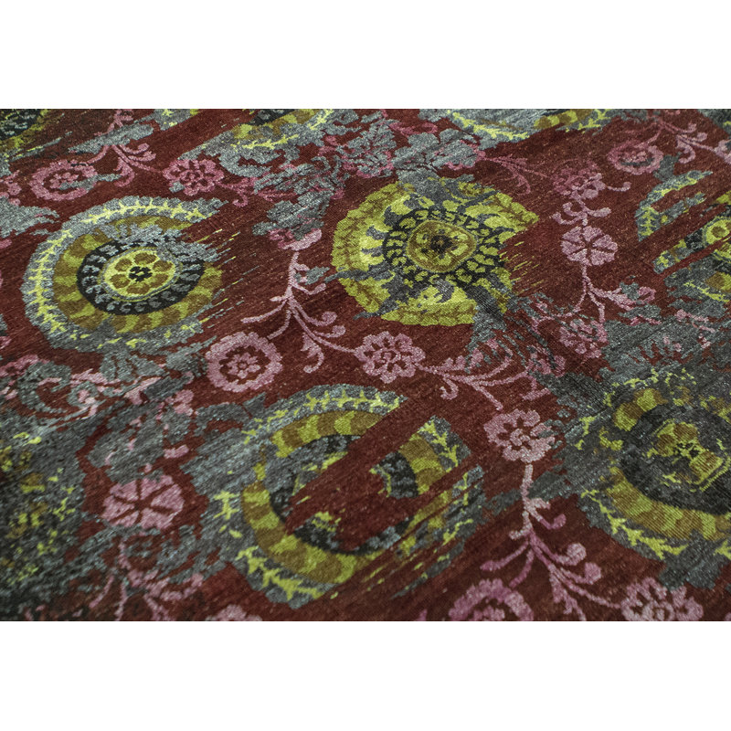 Tapis rouge noué à la main de haute qualité