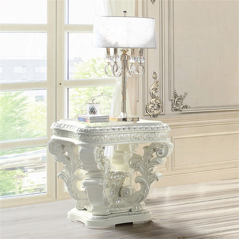 Table de bout carrée blanche antique