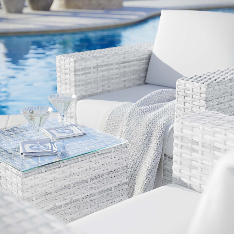 Light Gray White Wicker 2-Person Outdoor Patio Set