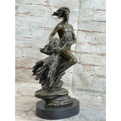 Taysha Figurines & Sculptures