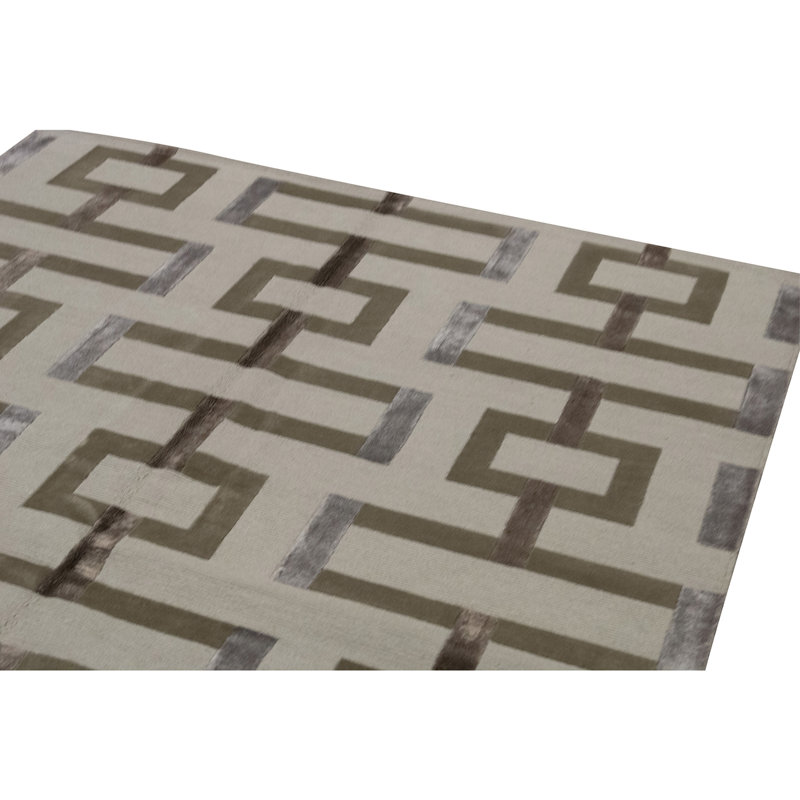 High-Quality Hand-Knotted Seal Area Rug