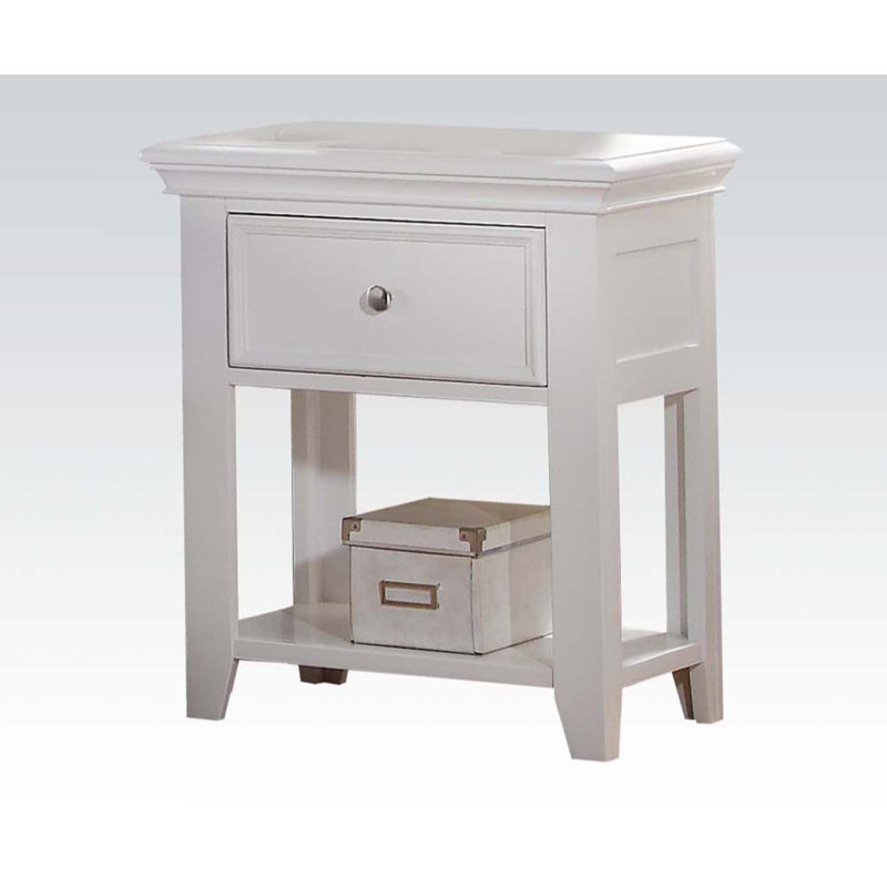 Lacey Nightstand w/1 Drawer, White Finish