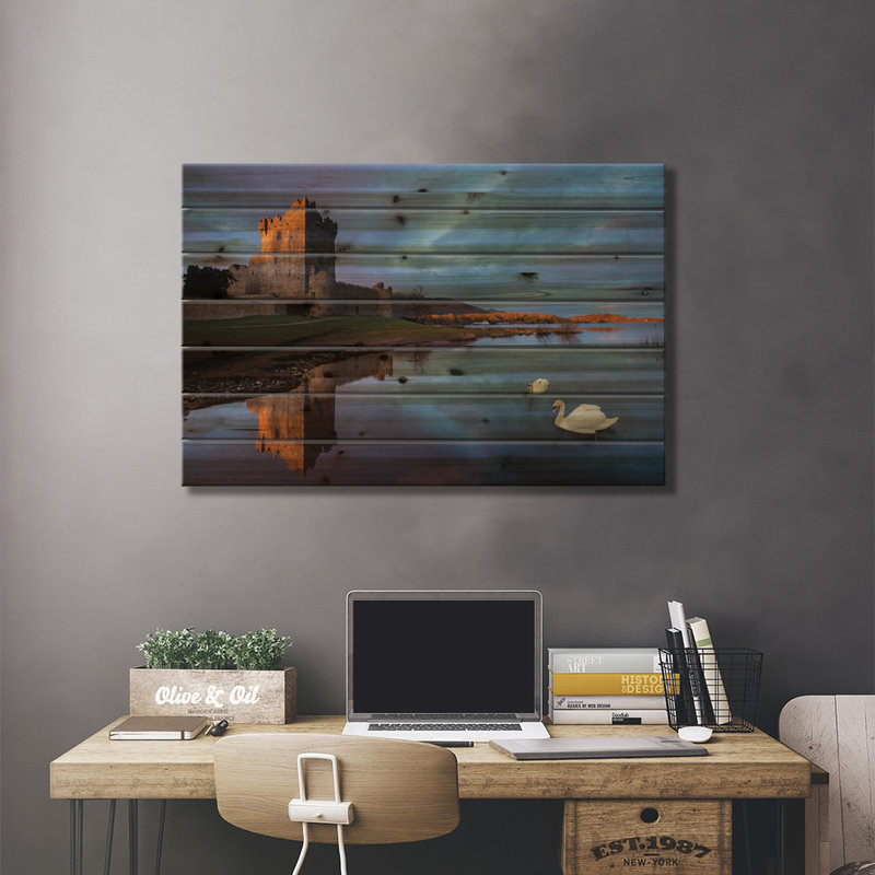 «Dawn Reflection», château de Ross, parc national de Killerney, comté de Kerry, province de Munster, République d'Irlande, par Gareth Mccormack - impression sans cadre sur bois