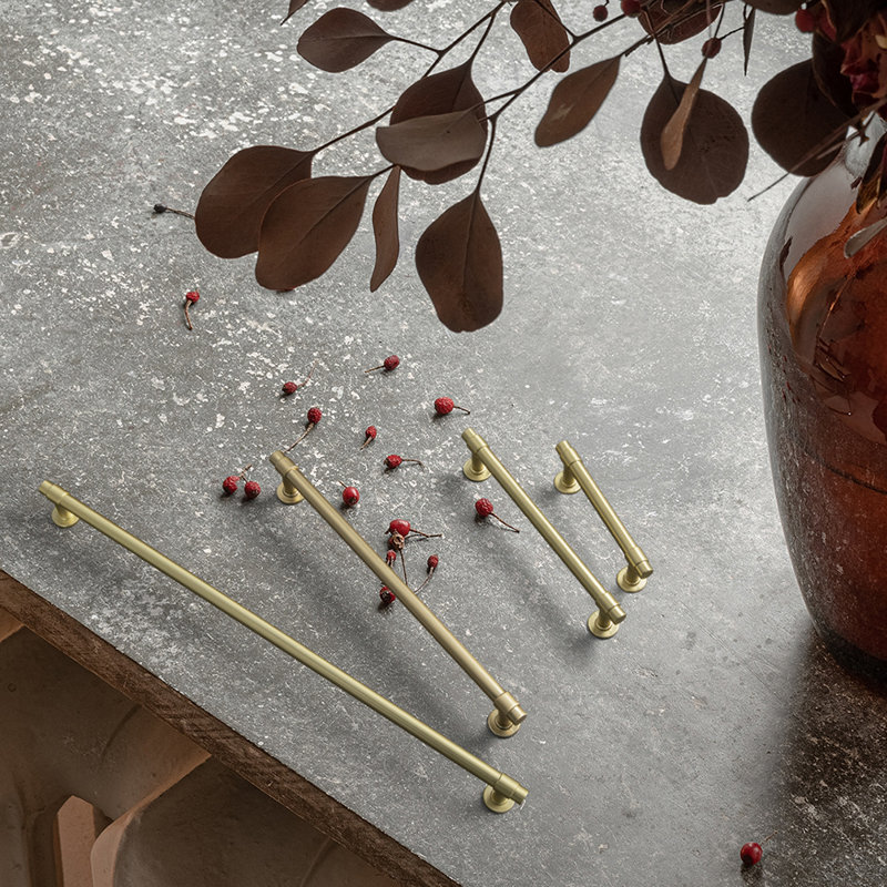 Center Bar Pull Multipack, Light Brushed Brass, 12 3/5"