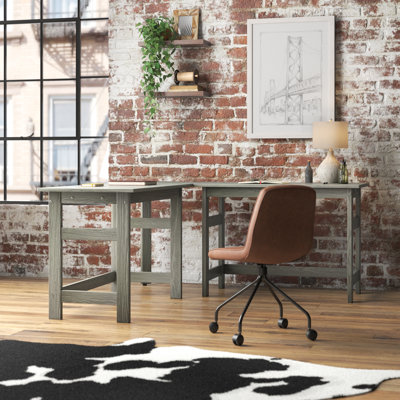 Bureau en L Jayashree