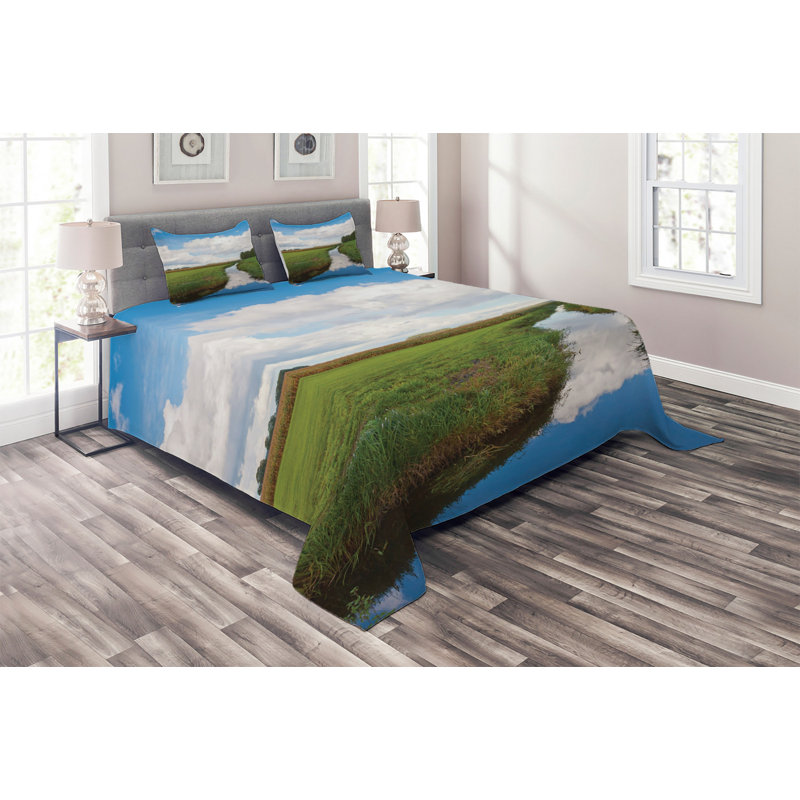Landscape Farmhouse / Country Polyester Coverlet, King Bedspread + 2 Shams