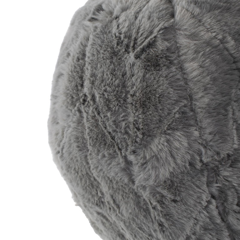 Coussin Angora, Pierre