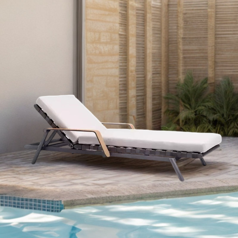 Outdoor Lounge Chair Aluminum Frame Powder Coated Outdoor Chaise Lounge , Cushion Included