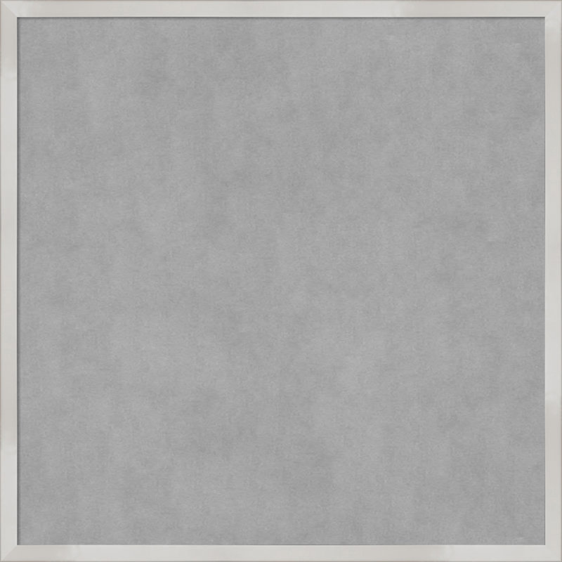 Tableau magnétique à cadre argenté Svelte, 25" H x 25" W