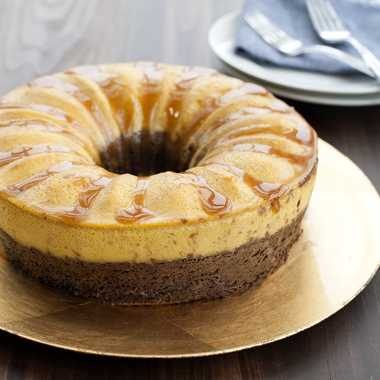 Black Aluminum Non-stick Springform Bundt Cake Pan Set