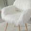 Chaise de salle à manger rembourrée en similifourrure WHITE avec pieds en métal
