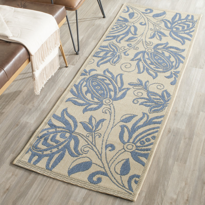 Herefordshire Performance Floral Indoor/Outdoor Area Rug, Runner 2'3" x 6'7"