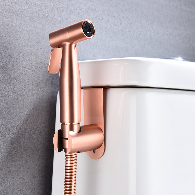 Handheld Toilet Bidet In Rose Gold Metal, Ensures Efficient Hygiene With Variable Spray And Rust Protection - Provides Hygienic Cleaning Adjustable Function