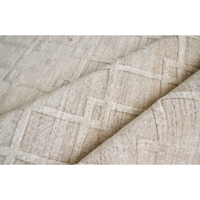 Castelli Geometric Area Rug in Light Beige, Rectangle 9' x 12'