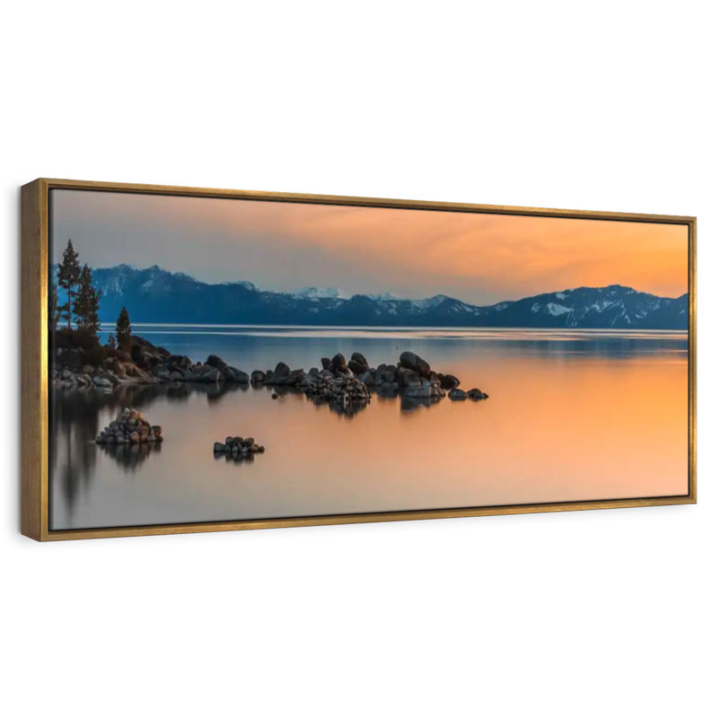 Coucher de soleil sur le lac Rocky Tahoe, Cadre flottant doré, 28 po x 10 po
