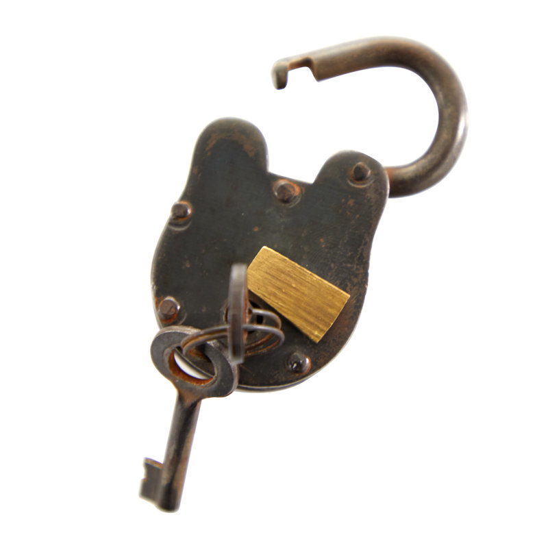 Dominick Lock And Key, 2" H x 1.7" W x 3" D, Distressed Gray