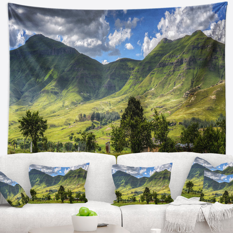 Tapisserie panorama à montagnes en polyester avec accessoires suspendus inclus, H 68 po x l 80 po