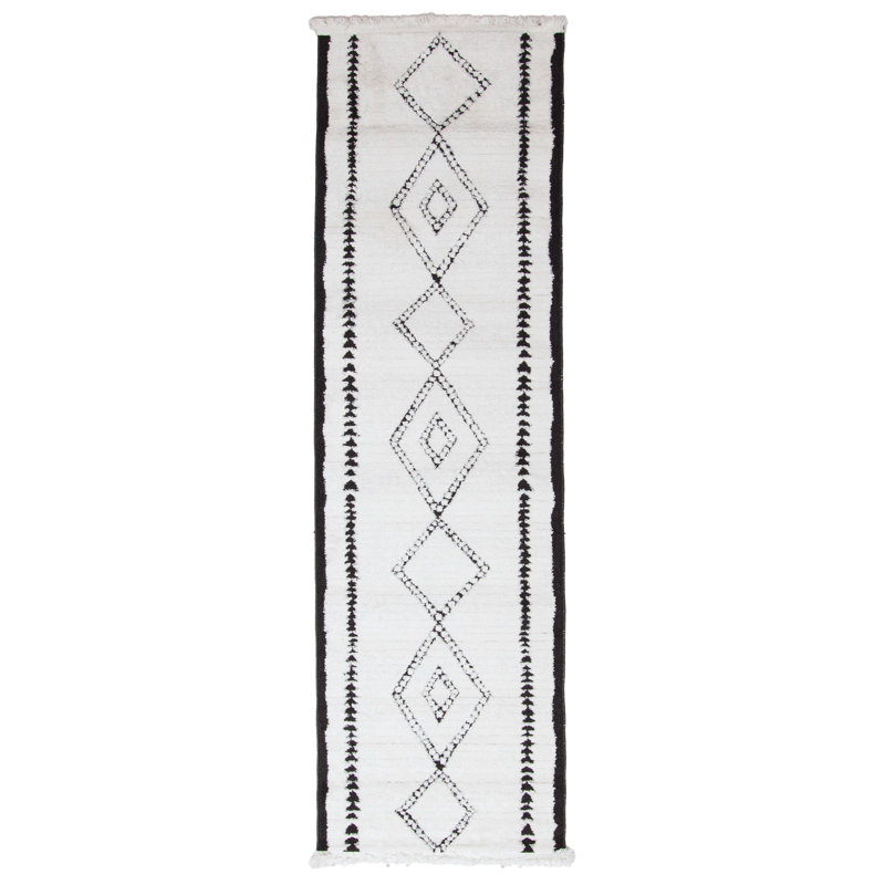 Manvil Ivory Rug, Runner 2'3" x 7'6"