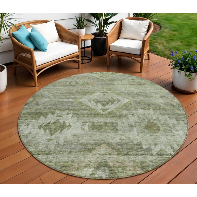 Tapis rond lavable intérieur / extérieur vert olive et vert fougère 8 pi HomeRoots