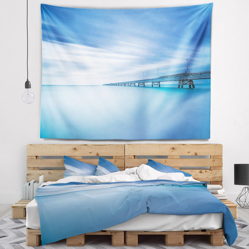 Tapisserie «Seascape Industrial Pier in the Sea», H 68 po x l 80 po