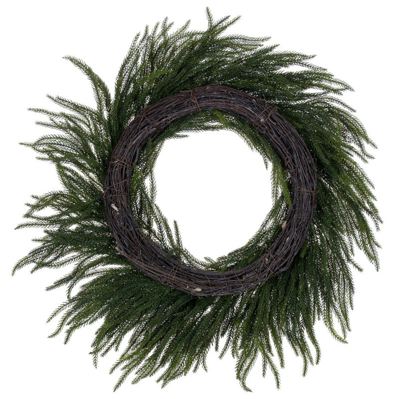 Couronne en faux pin 28 po