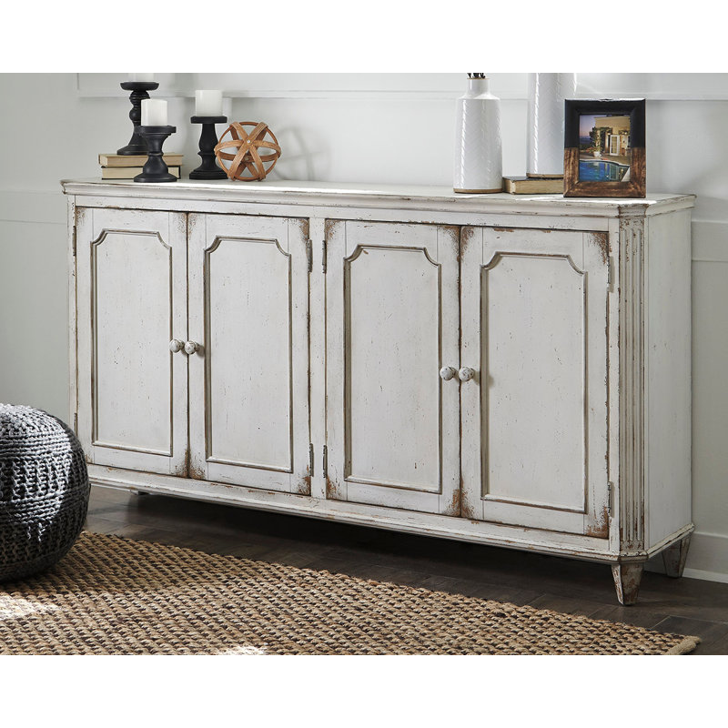 Lunora 67.5'' Sideboard