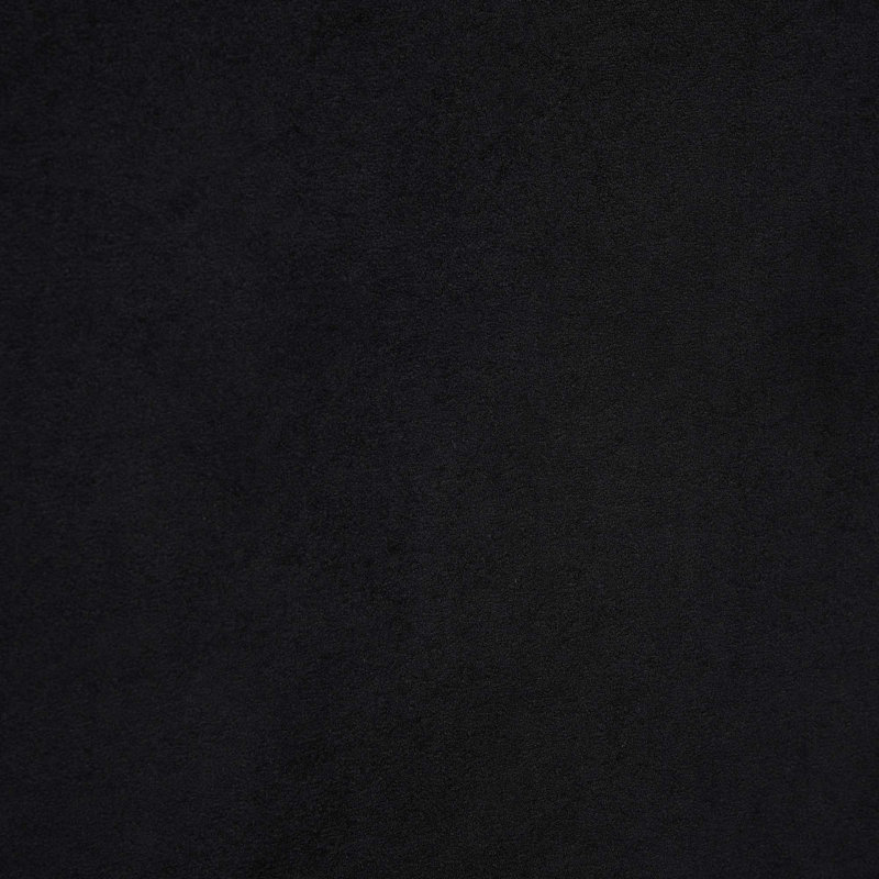 Fauteuil moderne avec repose-pieds mobile, siège large, accoudoirs courbés et coussins moelleux pour un salon et une chambre à coucher confortables